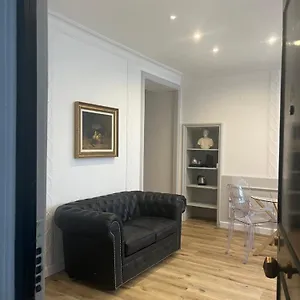 Crispi 30 Stylish Apartment Rome